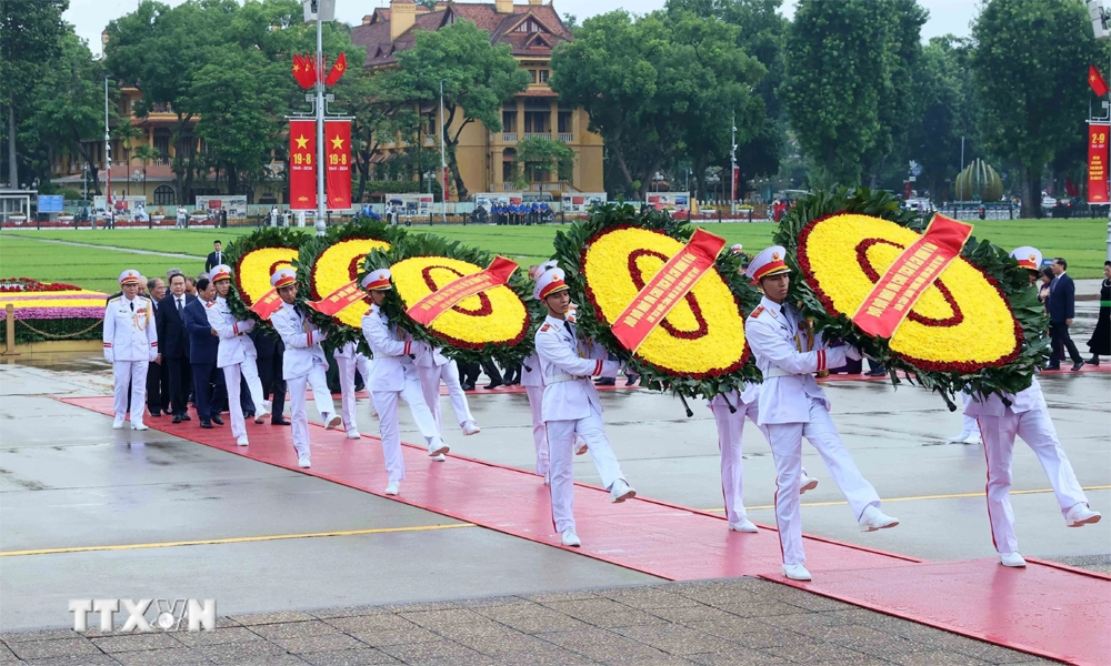 Lãnh đạo Đảng, Nhà nước viếng Chủ tịch Hồ Chí Minh và liệt sỹ nhân Quốc khánh